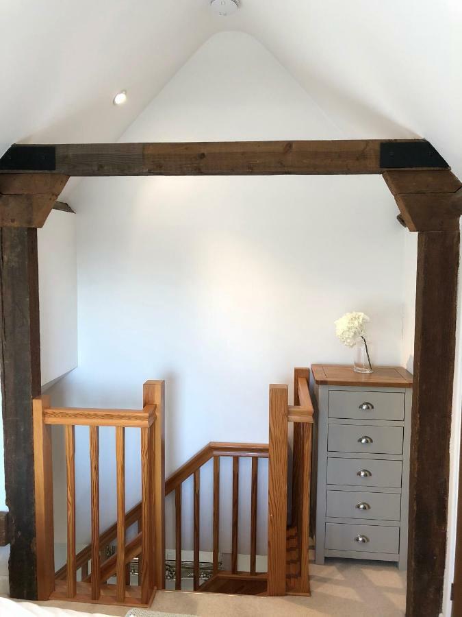 The Stable Barn *On The Edge Of The New Forest* Downton  外观 照片